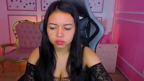 Snapshot of julietha_dior_t chatting on 21, 11, 2025 julietha_dior_t online show from 21, 11, 2025