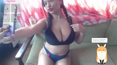 juliethserna online show from 10, 10, 2025