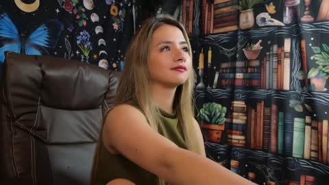 Julietta Jackson online show from 12, 12, 2024