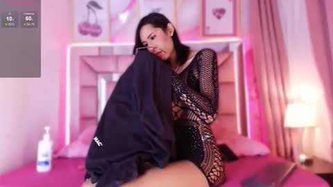 Snapshot of julietta_fox chatting on 24, 3, 2026 J U L L I E T A F O X online show from 24, 3, 2026