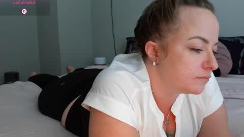 Juli Monroe online show from 19, 3, 2026