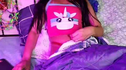 julinhaaq online show from 7, 11, 2025