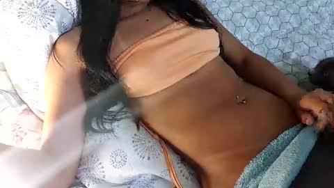 julinhaaq online show from 12, 11, 2025