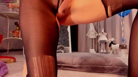 Snapshot of jullia_moor chatting on 5, 2, 2025 jullia_moor online show from 5, 2, 2025