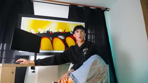 Snapshot of jullian_ricci chatting on 3, 3, 2026 jullian online show from 3, 3, 2026