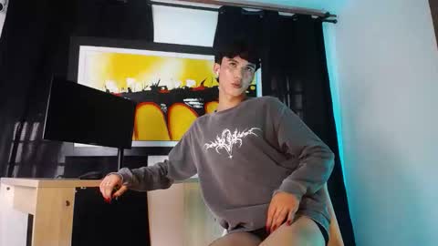 Snapshot of jullian_ricci chatting on 6, 3, 2026 jullian online show from 6, 3, 2026