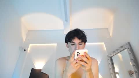 jullian online show from 20, 4, 2026