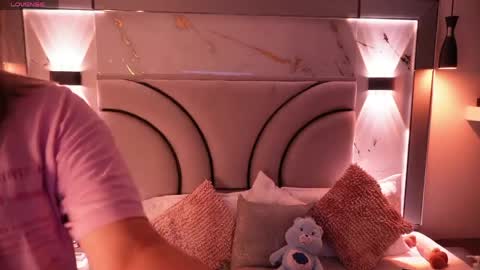 jullianapriv_ online show from 20, 4, 2026