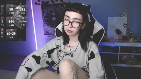 Baroness Von Cringe online show from 6, 3, 2025