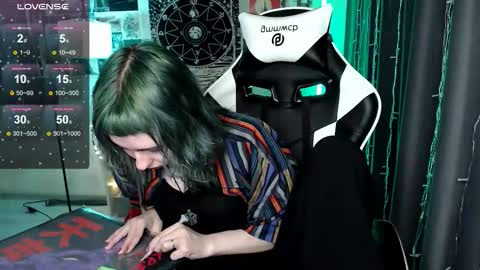 Baroness Von Cringe online show from 11, 3, 2026