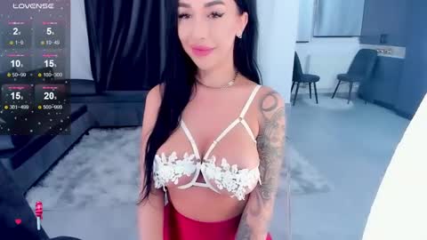 Snapshot of julya_hott chatting on 13, 12, 2024 julya online show from 13, 12, 2024