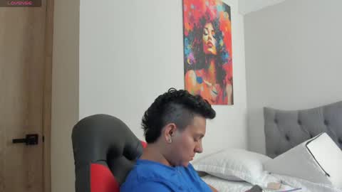 Julya Smith online show from 22, 5, 2026