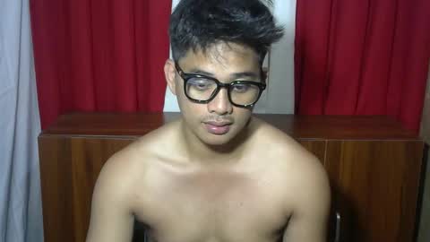 Snapshot of julz_alwayshorny chatting on 6, 1, 2026 call me julz online show from 6, 1, 2026