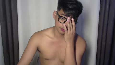 Snapshot of julz_alwayshorny chatting on 4, 2, 2026 call me julz online show from 4, 2, 2026