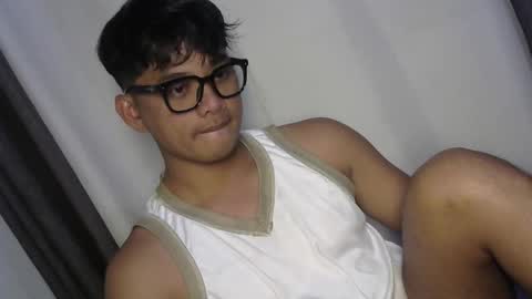 Snapshot of julz_alwayshorny chatting on 8, 2, 2026 call me julz online show from 8, 2, 2026