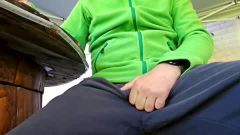 Snapshot of junction1000 chatting on 19, 5, 2026 Gregor online show from 19, 5, 2026