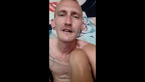 Snapshot of juneshroom94 chatting on 15, 4, 2026 juneshroom94 online show from 15, 4, 2026