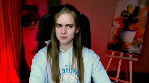 junewoods online show from 27, 4, 2026