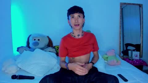 Snapshot of juniior0_0 chatting on 4, 12, 2025 Junior online show from 4, 12, 2025