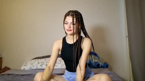 Ashley online show from 5, 12, 2025