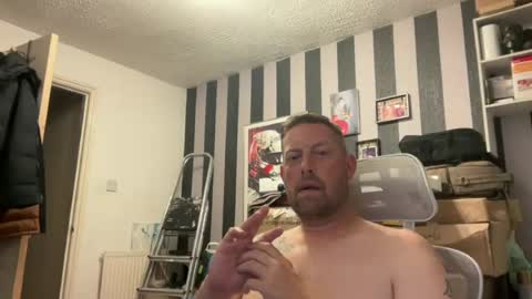 Snapshot of junky345 chatting on 8, 7, 2026 Junky online show from 8, 7, 2026