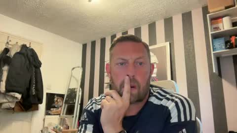 Snapshot of junky345 chatting on 19, 7, 2026 Junky online show from 19, 7, 2026
