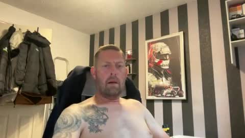 Snapshot of junky345 chatting on 2, 8, 2026 Junky online show from 2, 8, 2026
