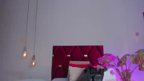 Snapshot of jupiterfoxxxx chatting on 9, 9, 2025 Jupiter Fox online show from 9, 9, 2025