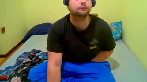 Snapshot of juriboo1510 chatting on 4, 12, 2024 juriboo1510 online show from 4, 12, 2024