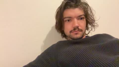 just_a_guy_with_a_big_cock online show from 19, 4, 2026