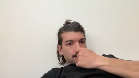 just_a_guy_with_a_big_cock online show from 25, 4, 2026