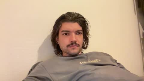 just_a_guy_with_a_big_cock online show from 29, 4, 2026