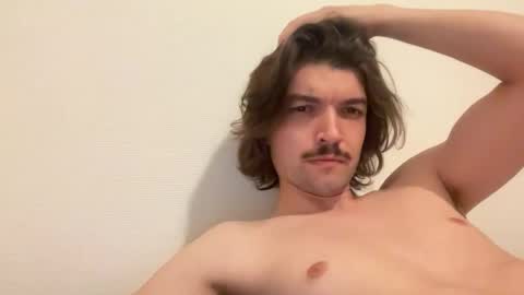 just_a_guy_with_a_big_cock online show from 6, 5, 2026
