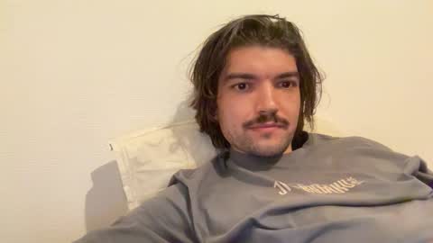 just_a_guy_with_a_big_cock online show from 4, 6, 2026