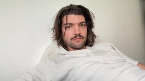 just_a_guy_with_a_big_cock online show from 8, 6, 2026