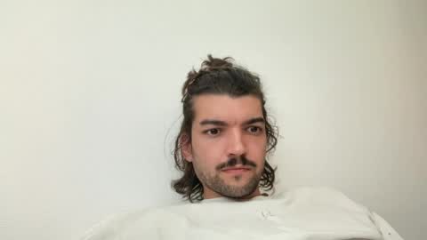 just_a_guy_with_a_big_cock online show from 17, 6, 2026