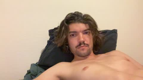 just_a_guy_with_a_big_cock online show from 22, 6, 2026