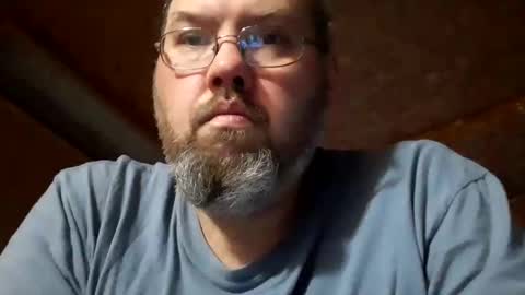 Snapshot of just_hangin_around chatting on 22, 9, 2025 just_hangin_around online show from 22, 9, 2025