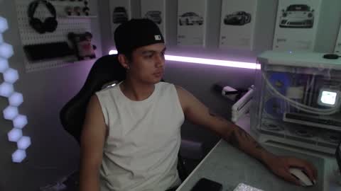 Snapshot of justagamerxxx chatting on 15, 11, 2025 Rhys online show from 15, 11, 2025