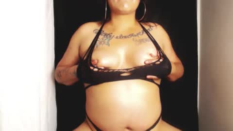 Layla online show from 25, 5, 2026