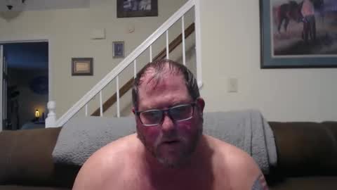 justaguyandnaked online show from 28, 4, 2026