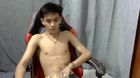 Snapshot of justcallme_jade chatting on 5, 4, 2026 Jade online show from 5, 4, 2026