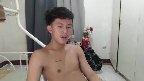 Snapshot of justcallme_james chatting on 2, 5, 2026 James online show from 2, 5, 2026