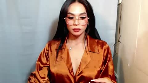 justhewayouare21 online show from 17, 7, 2026
