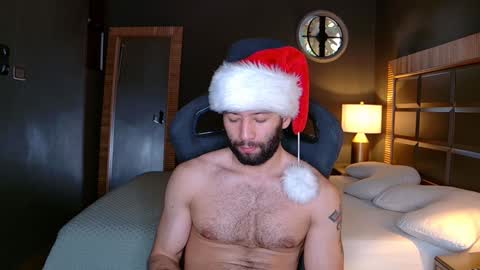 Snapshot of justin_hton chatting on 15, 12, 2024 Justin online show from 15, 12, 2024