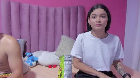 JUSTIN Y JAZMIN online show from 7, 1, 2025