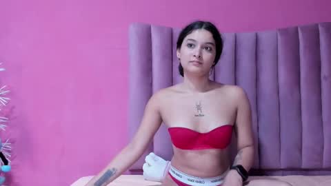 JUSTIN Y JAZMIN online show from 18, 2, 2025