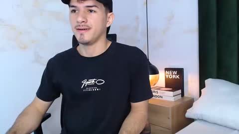 Snapshot of justin_spencer chatting on 1, 12, 2025 Justin online show from 1, 12, 2025