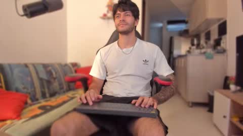 Snapshot of justin_stark1 chatting on 26, 11, 2025 Diego online show from 26, 11, 2025