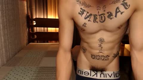 justine_hunk online show from 11, 1, 2025